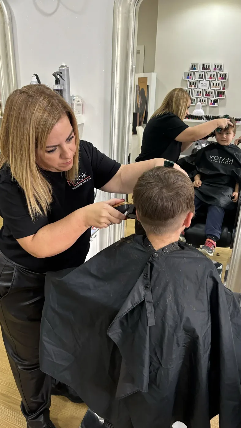 Corte de caballero en el salón
